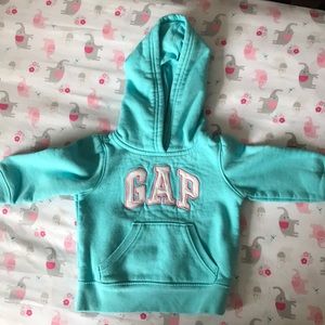 Baby gap sweatshirt